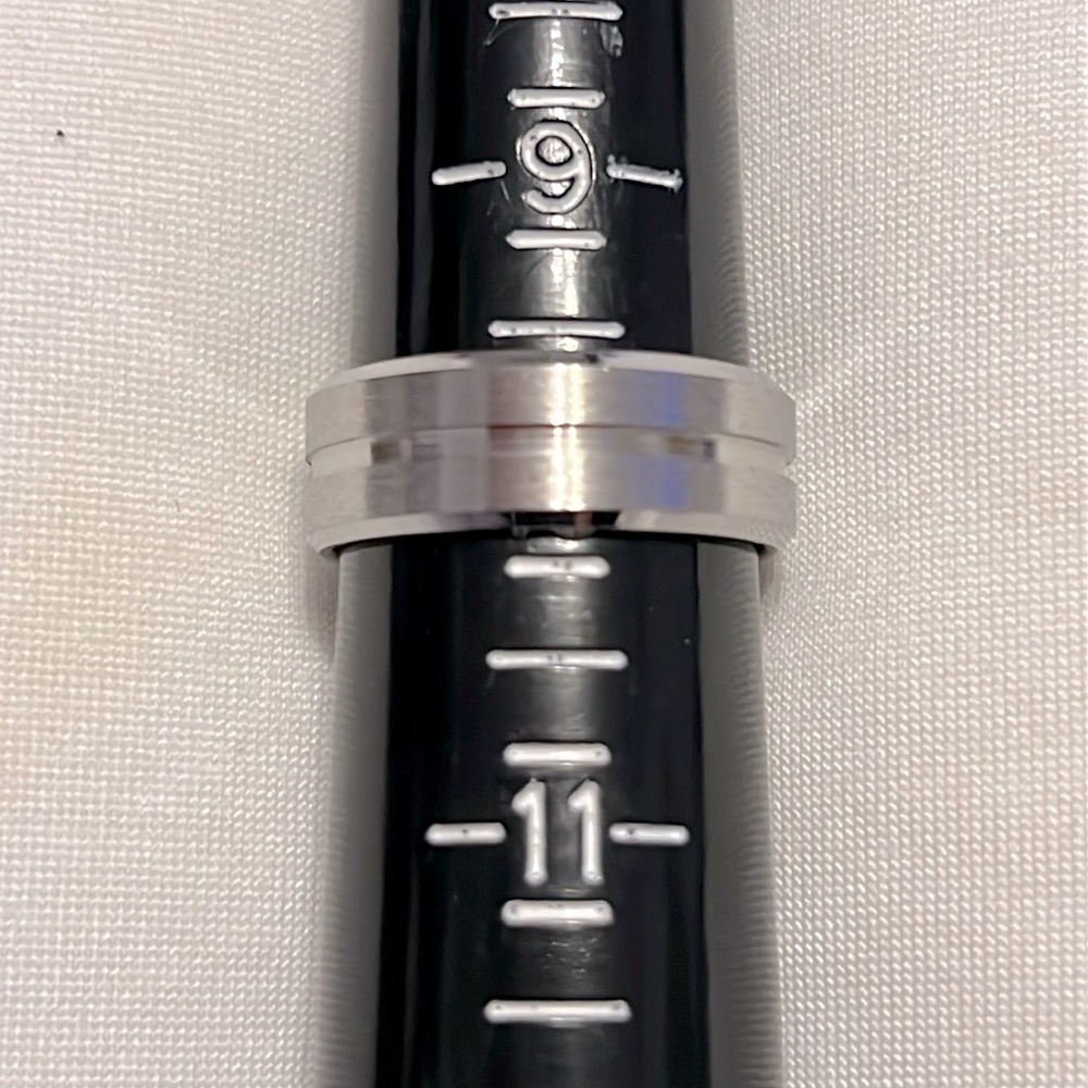 Men’s wedding band